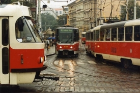 Tramvaje v Praze na Palackého náměstí.